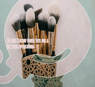 Pretty makeup brushes